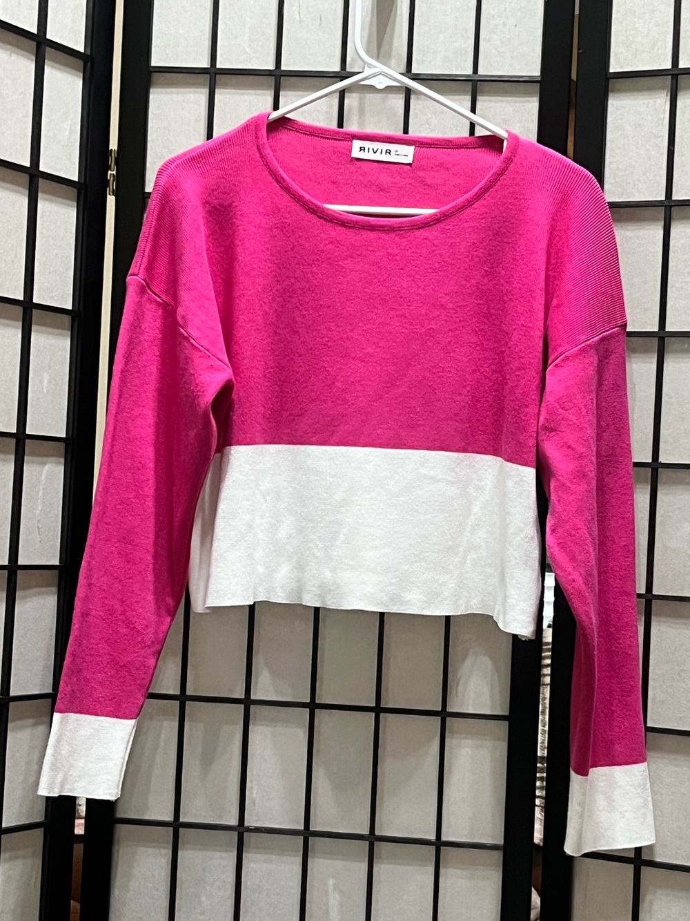 RIVIR Colorblock Cropped Sweater Hot- Pink/White WOMEN SIZE M